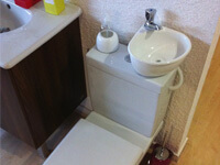Petit lave-mains pour WC WiCi Mini - expo Schmerber (25) - 1 sur 4